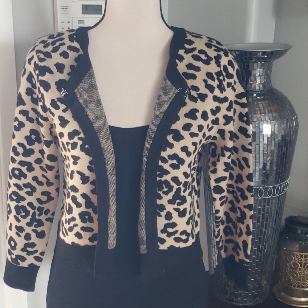 NWT Leopard Cropped Sweater - Picture 1 of 4
